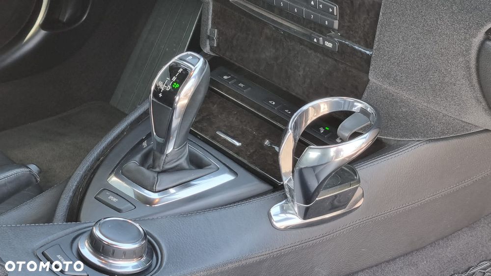 BMW Seria 6 650 i - 22