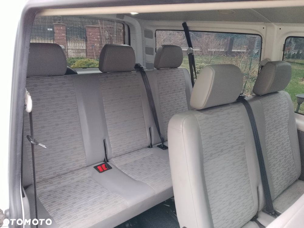 Volkswagen Transporter L2H1 - 13