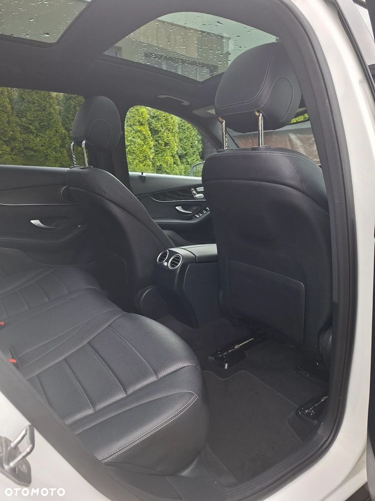 Mercedes-Benz GLC 300 4Matic 9G-TRONIC - 14