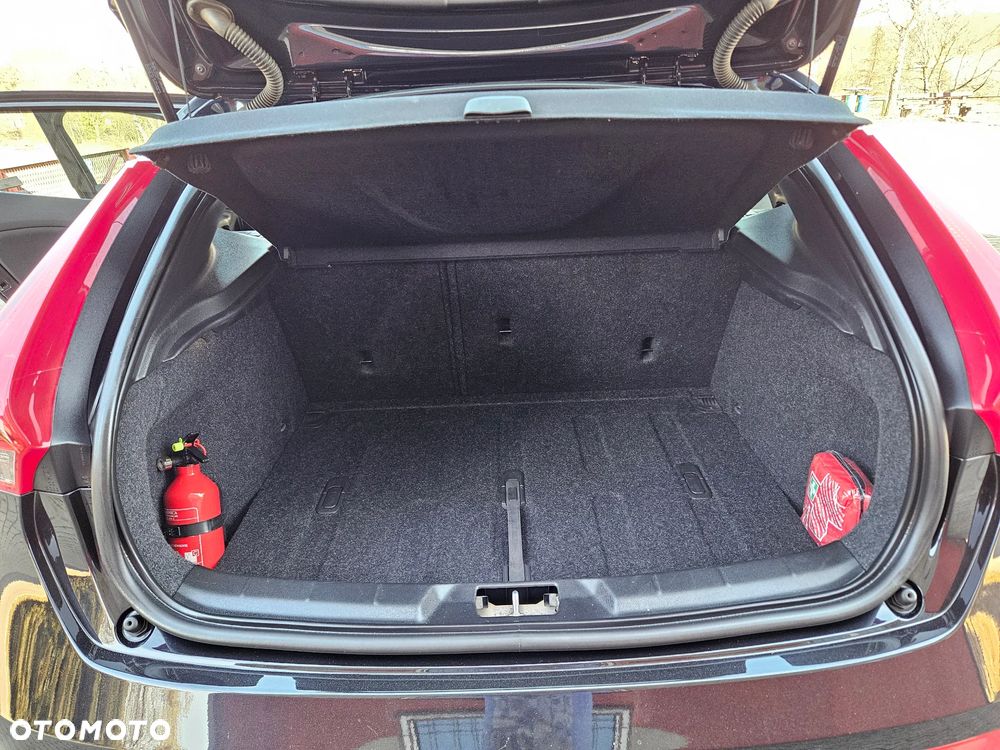 Volvo V40 T4 Kinetic - 24