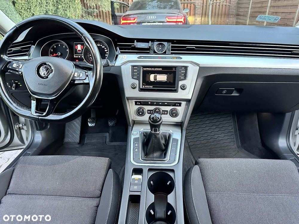 Volkswagen Passat 1.8 TSI BMT Comfortline - 9