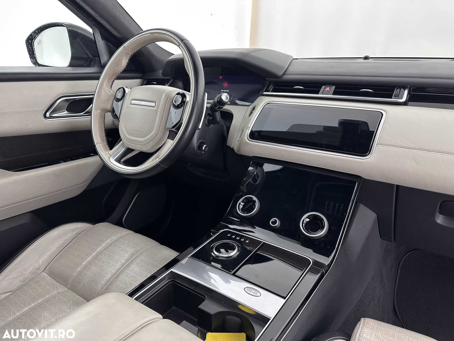 Land Rover Range Rover Velar 3.0 R-Dynamic - 22