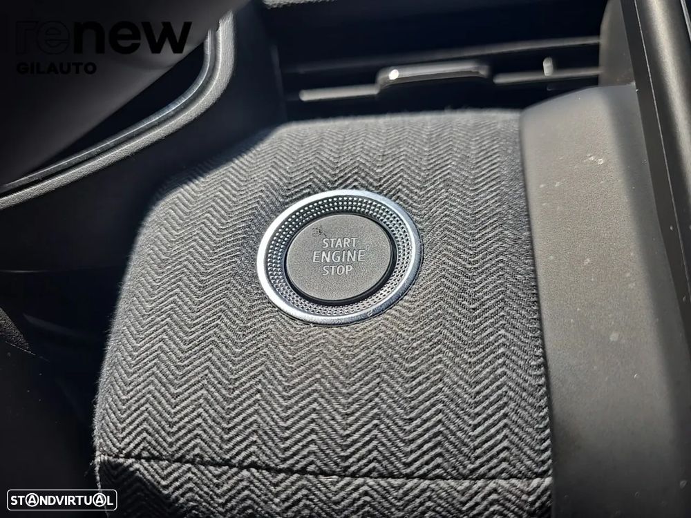 Renault Clio 1.0 TCe Techno Bi-Fuel - 28