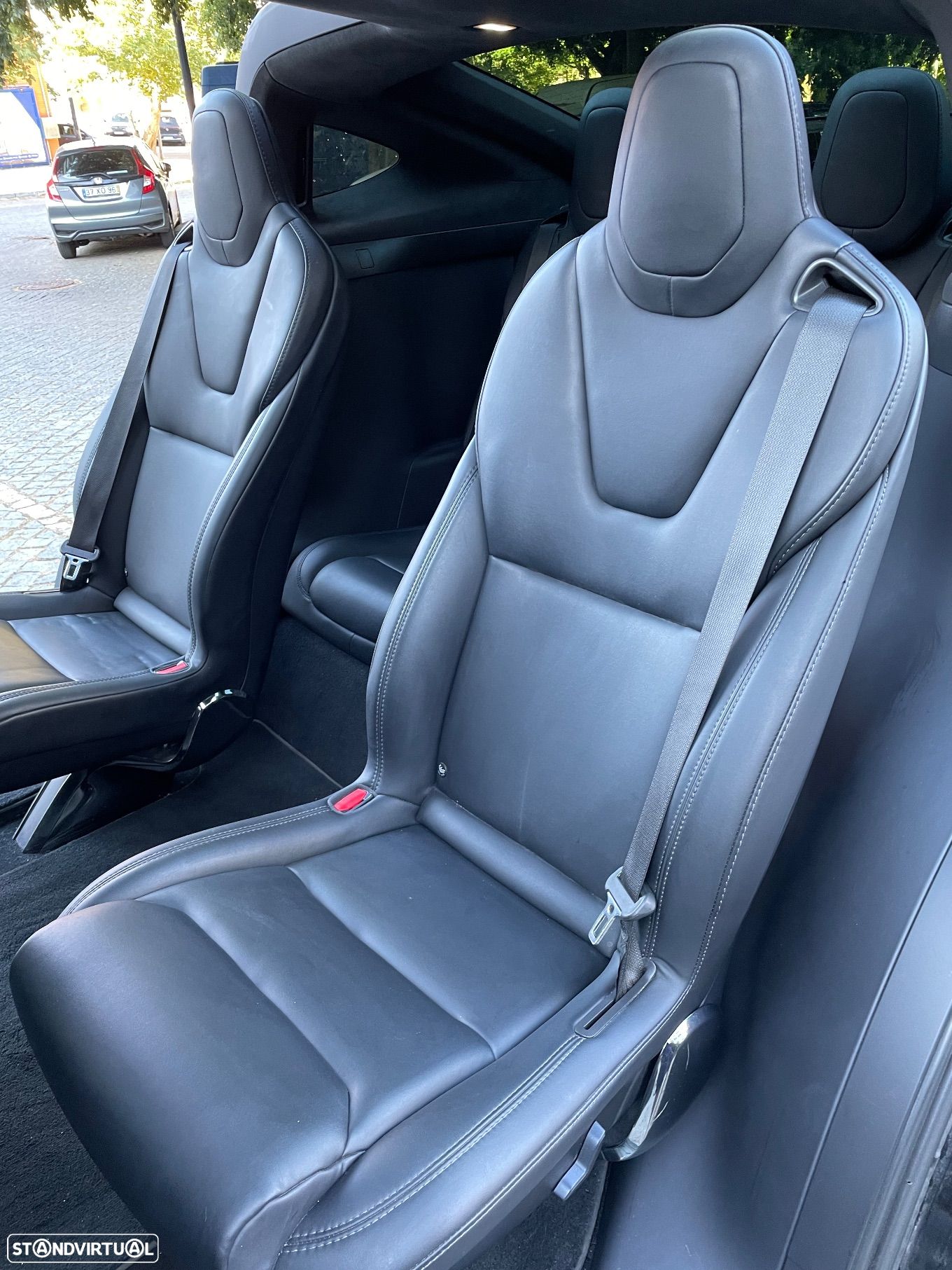 Tesla Model X 100D - 11