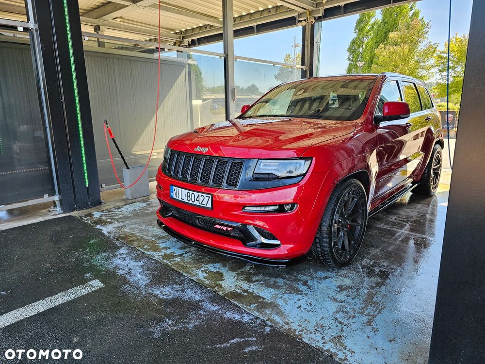 Jeep Grand Cherokee - 1