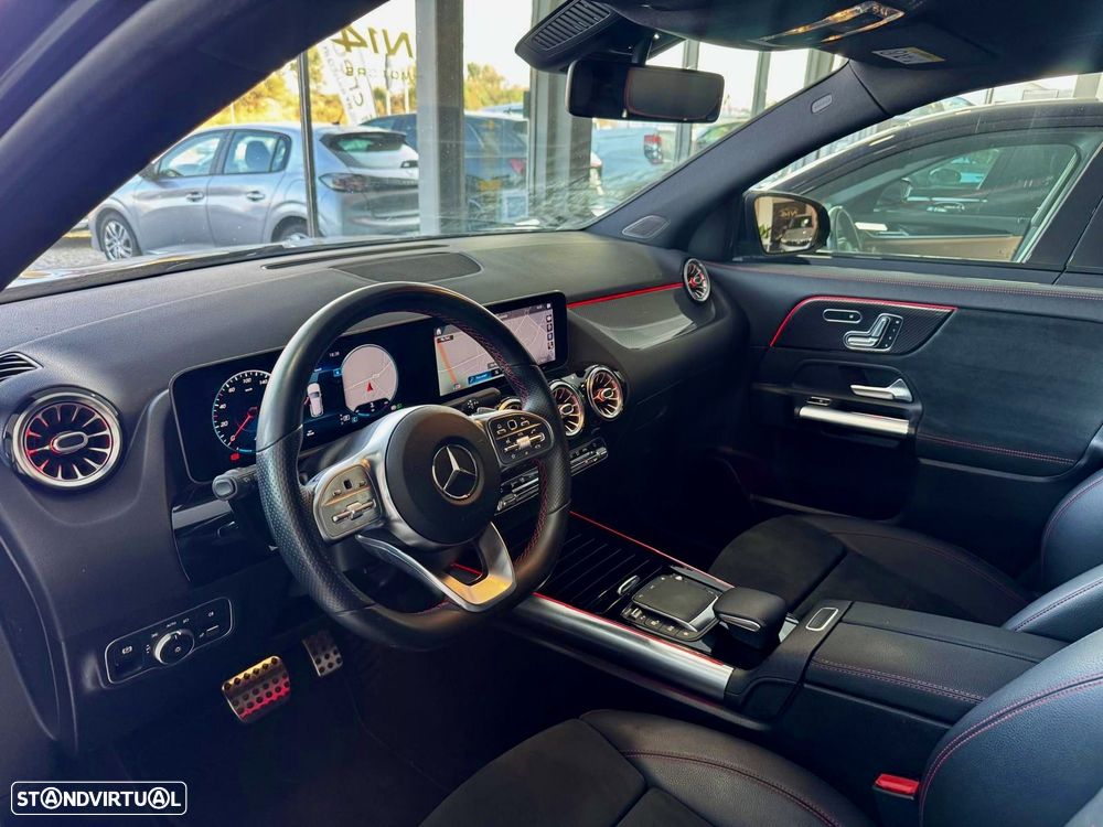 Mercedes-Benz GLA 200 d AMG Line - 12