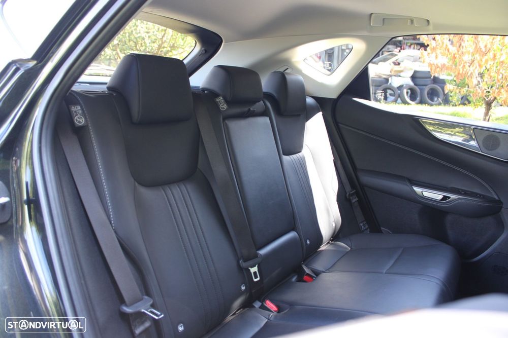 Lexus NX 450h+ Executive - 34