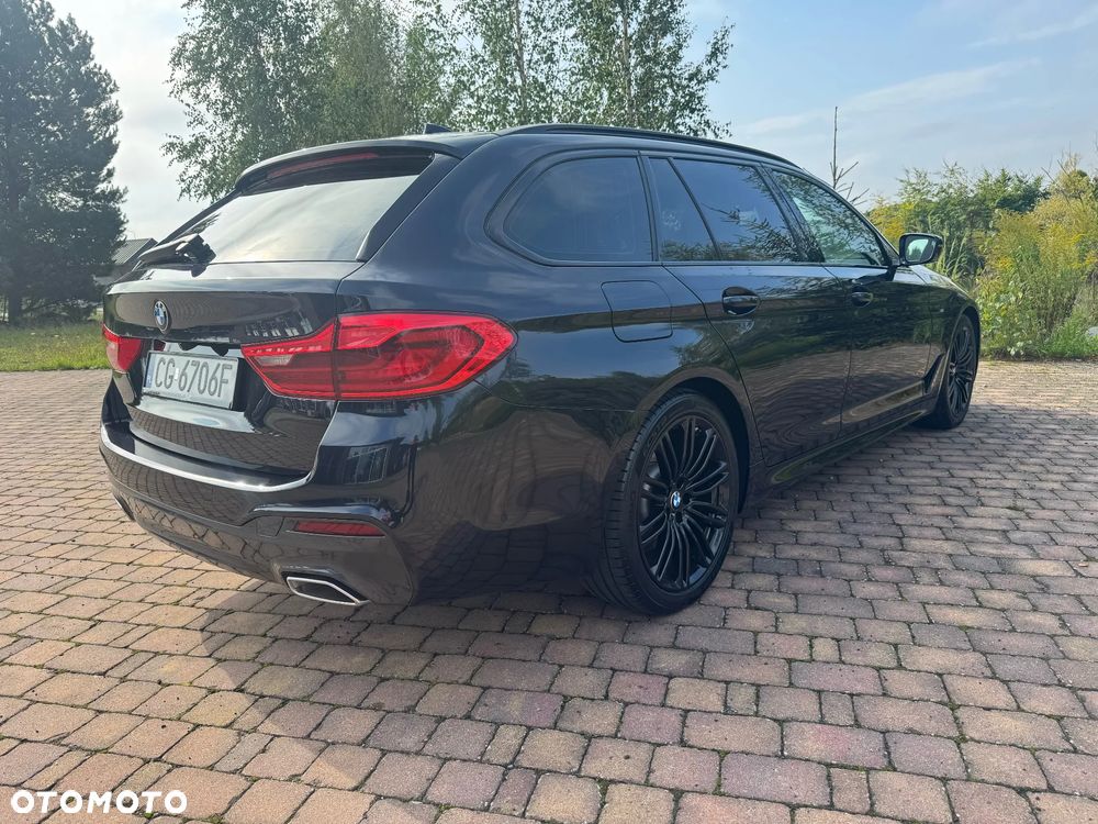 BMW Seria 5 520d M Sport - 6