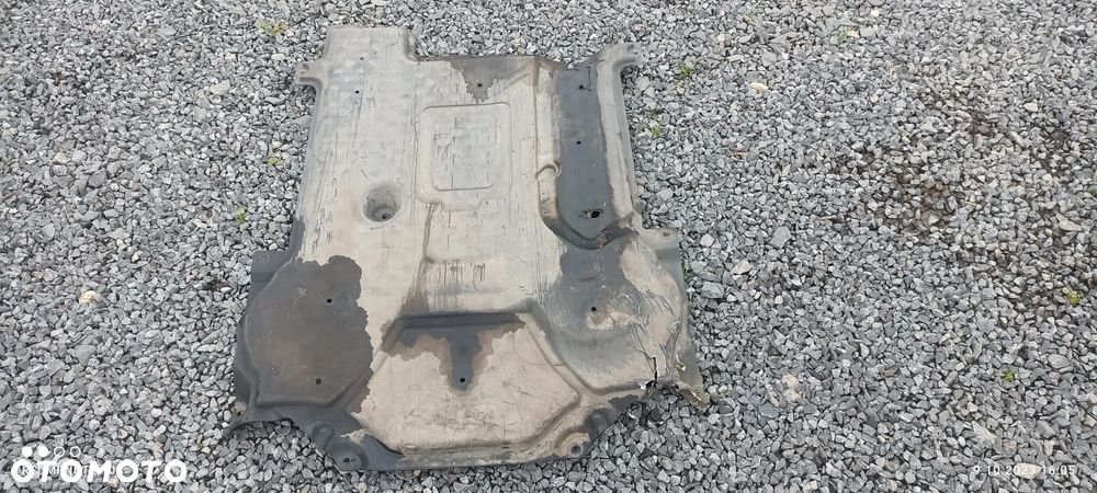 MERCEDES W204 C-KLASA OSŁONA SKRZYNI BIEGÓW ORYGINAŁ