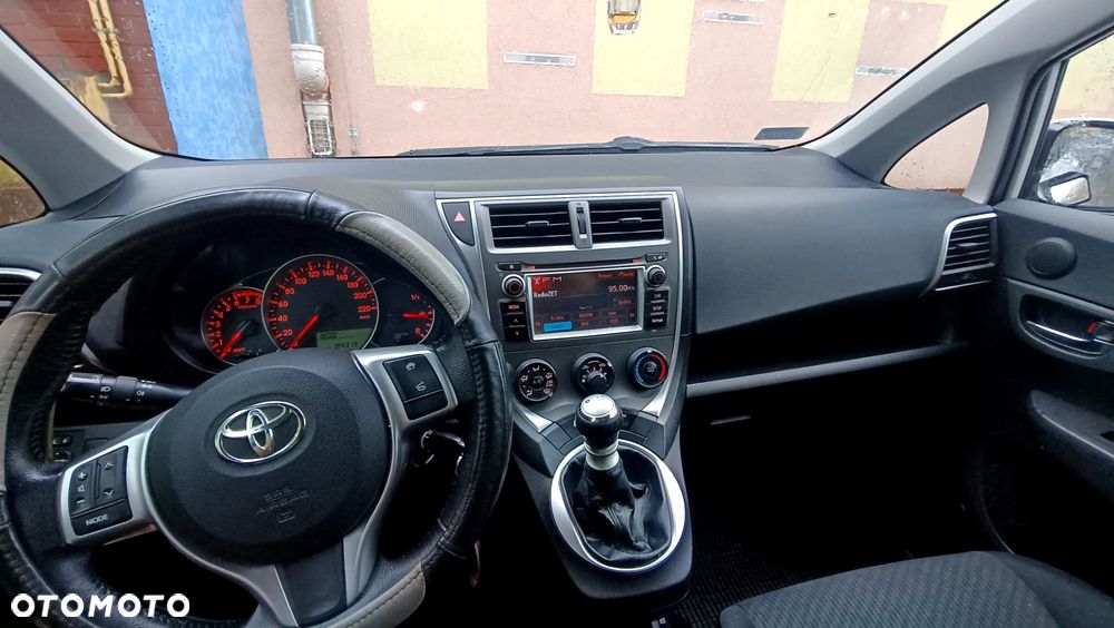 Toyota Verso S 1.33 Terra - 6