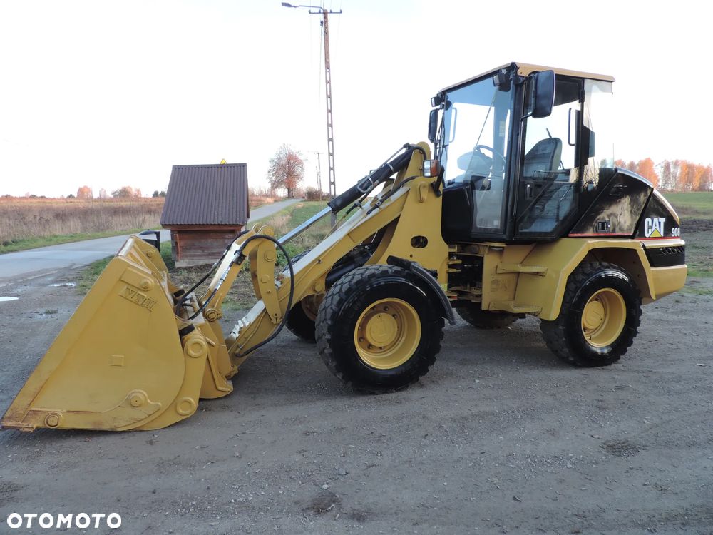 Caterpillar 908 - 2