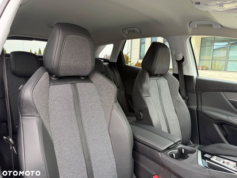 Peugeot 3008 PureTech 130 Stop & Start EAT6 Allure - 29