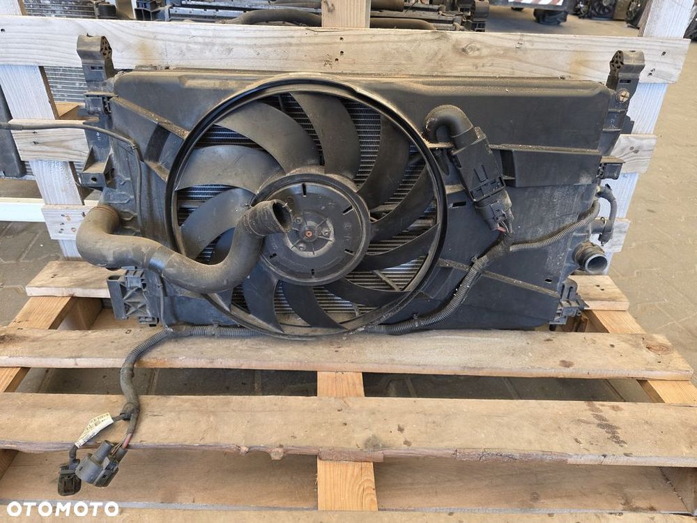 OPEL ZAFIRA C ASTRA J 2.0 CDTI  CHŁODNICE WENTYLATOR AUTOMAT 0130706907 - 1