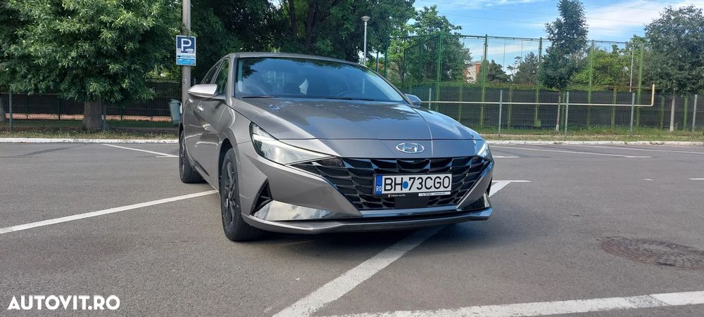 Hyundai Elantra 1.6 l 123 CP CVT Highway - 1