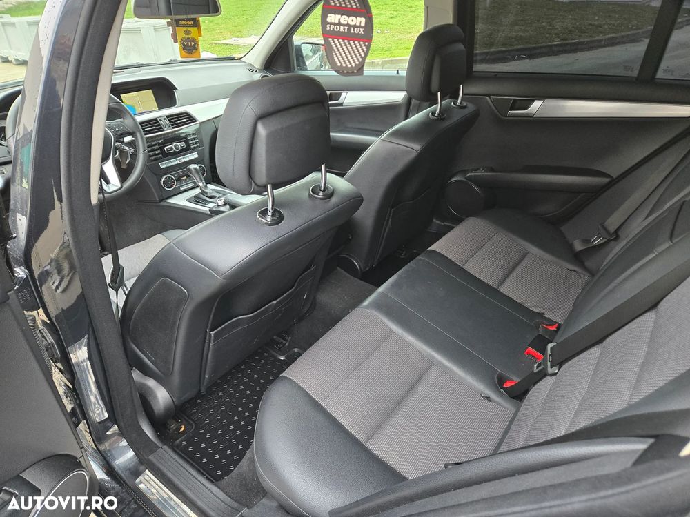 Mercedes-Benz C - 7