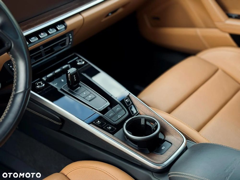 Porsche 911 Carrera Turbo S Cabrio - 17