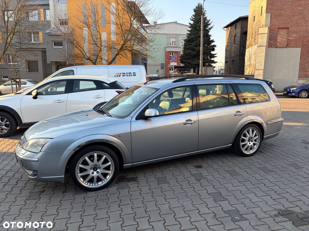 Ford Mondeo 2.0 TDCI Ghia - 1