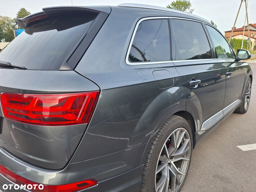 Audi SQ7 - 12