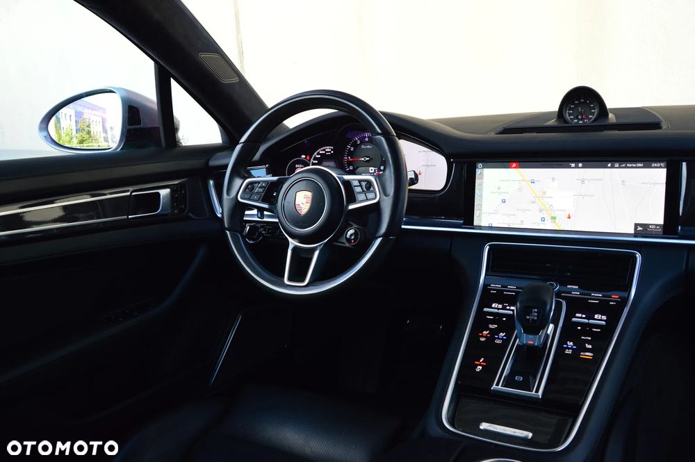 Porsche Panamera Turbo - 25