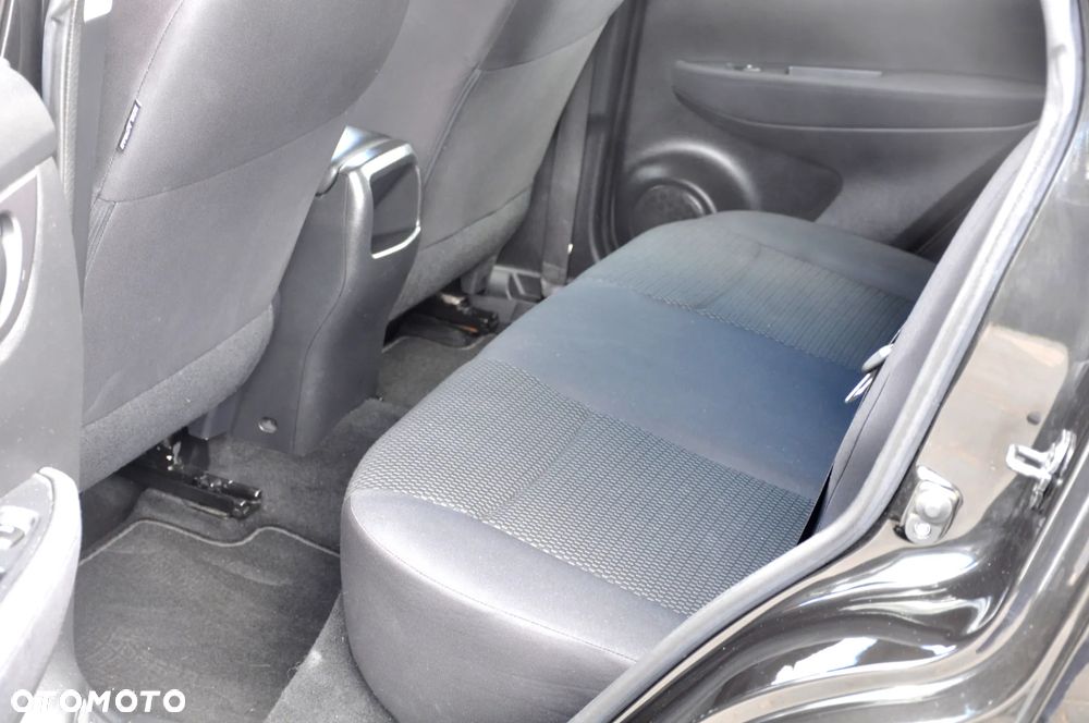 Nissan Qashqai 1.3 DIG-T SHIRO - 29