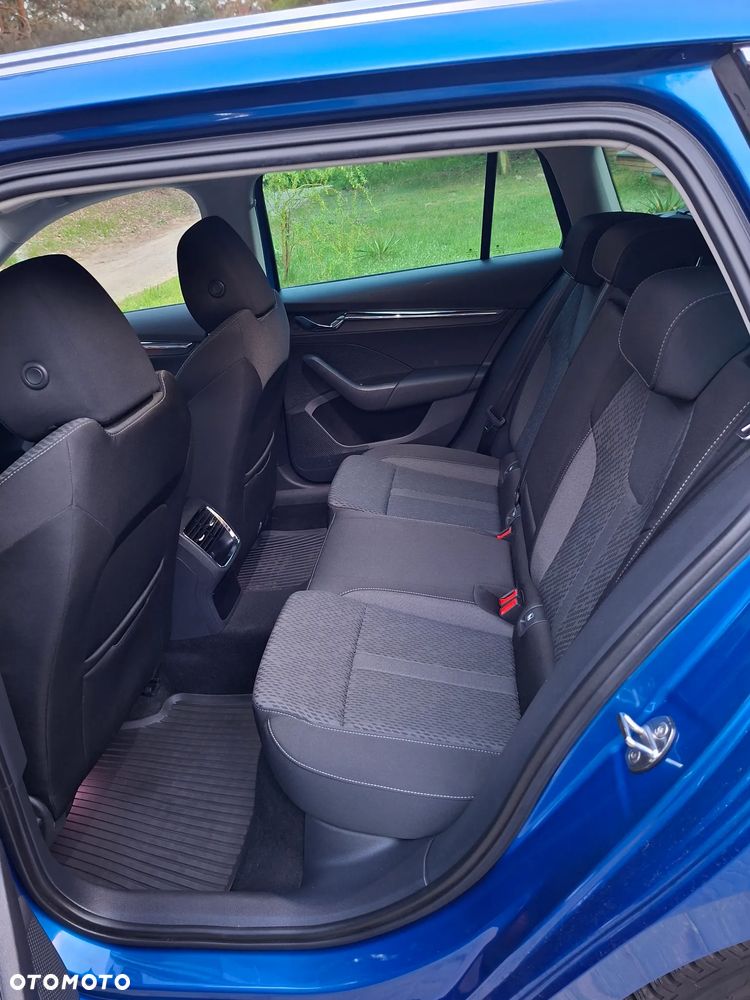 Skoda Octavia 2.0 TDI SCR Style DSG - 12