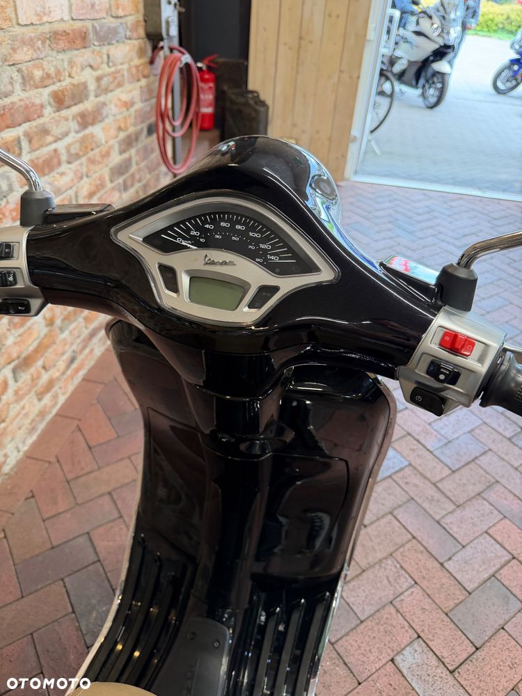Piaggio Vespa - 7