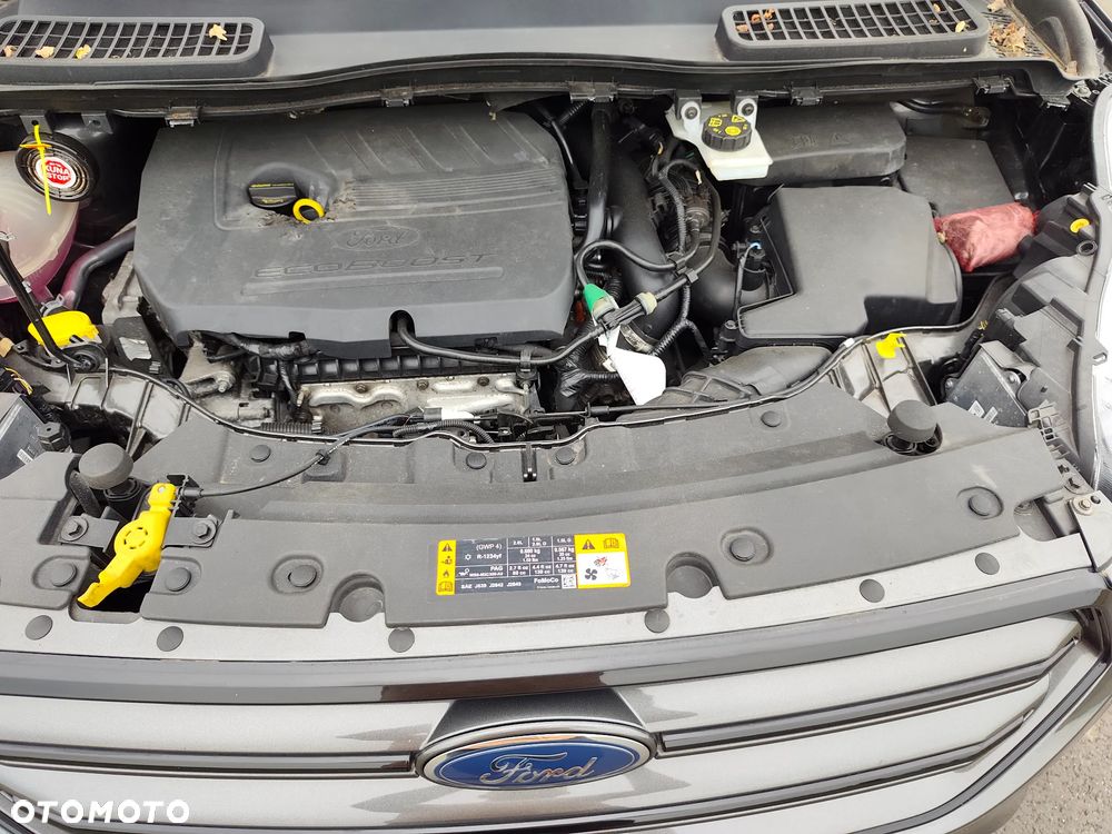 Ford Kuga 1.5 EcoBoost 2x4 ST-Line - 28