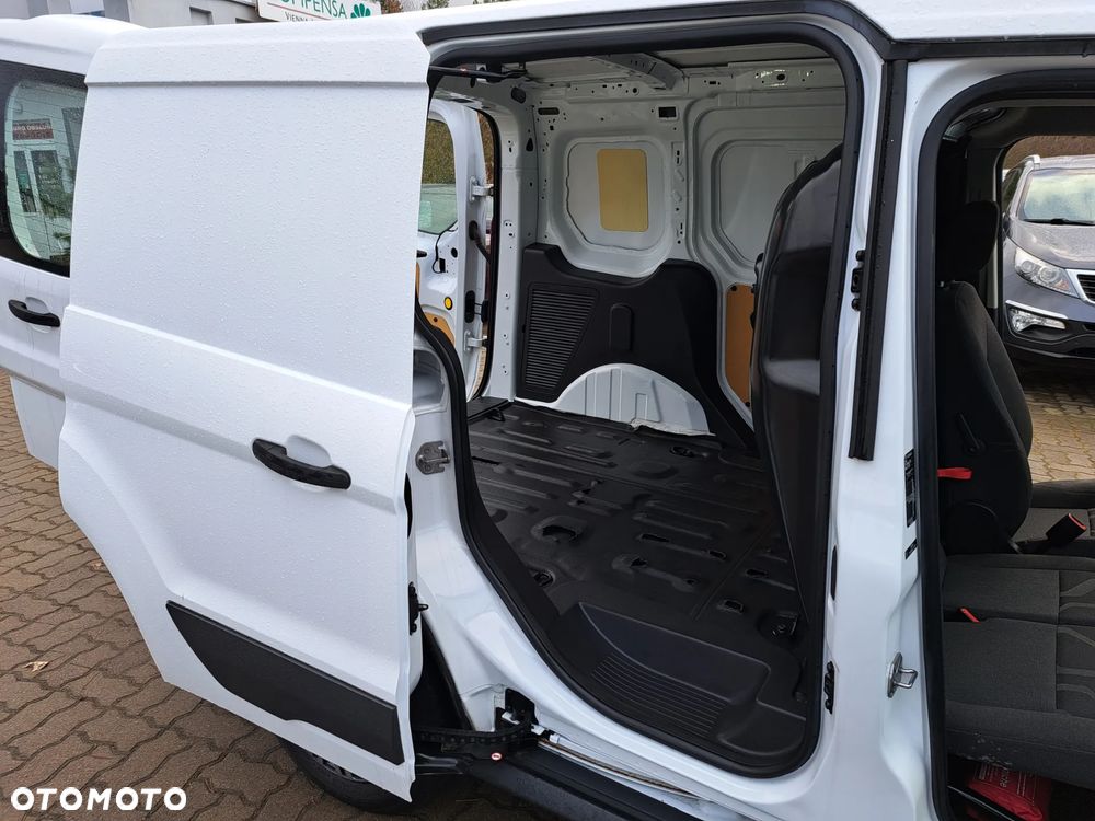 Ford Transit Connect - 12