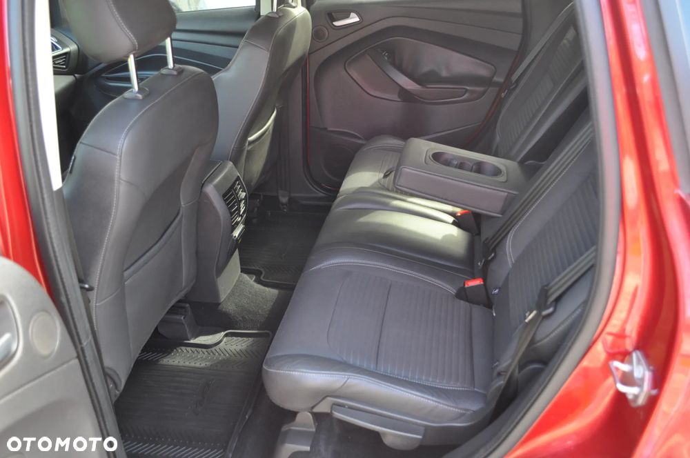 Ford Kuga 2.0 TDCi 4x4 Titanium - 24