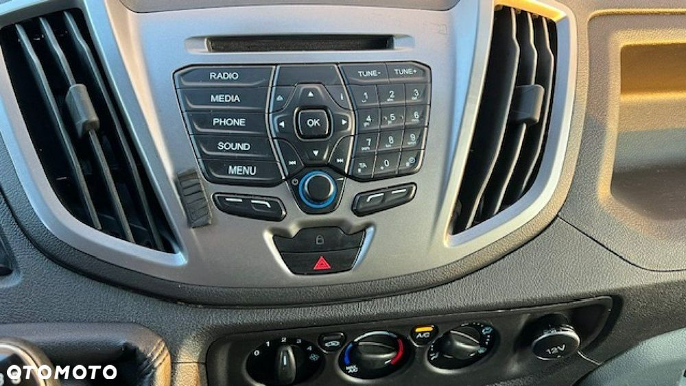 Ford Transit - 22