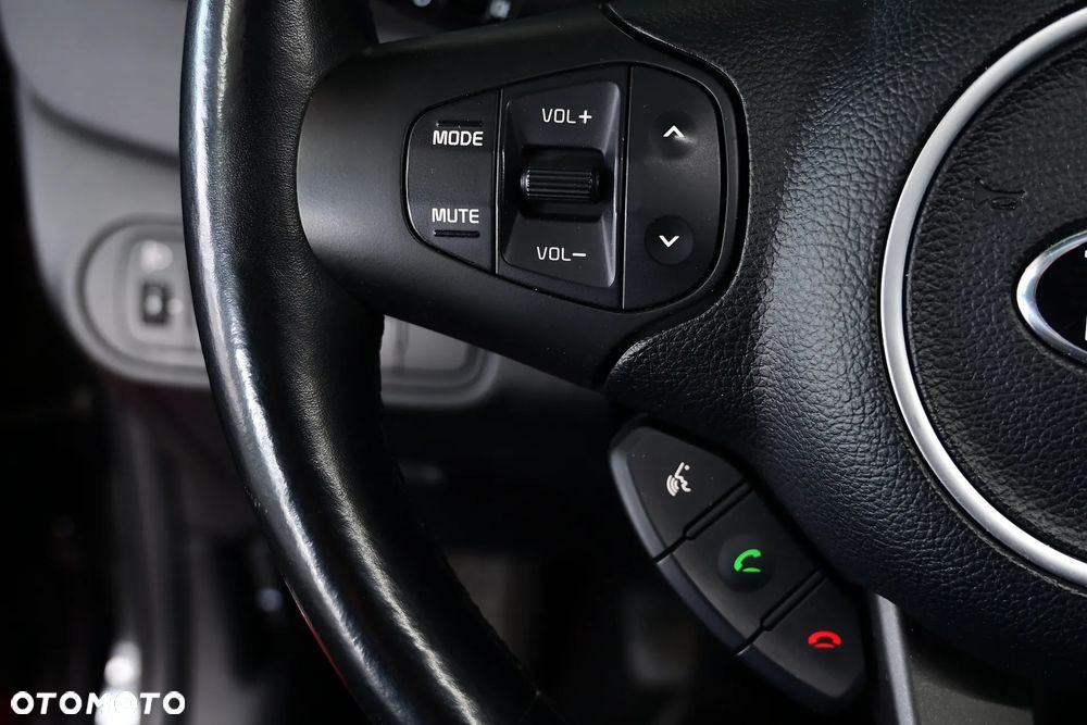 Kia Carens 1.6 GDI Business Line 7os EU6 - 24