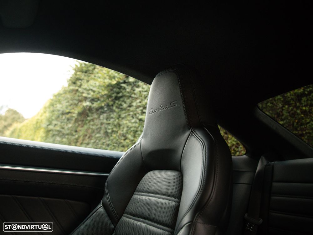 Porsche 911 (992) Turbo S - 19