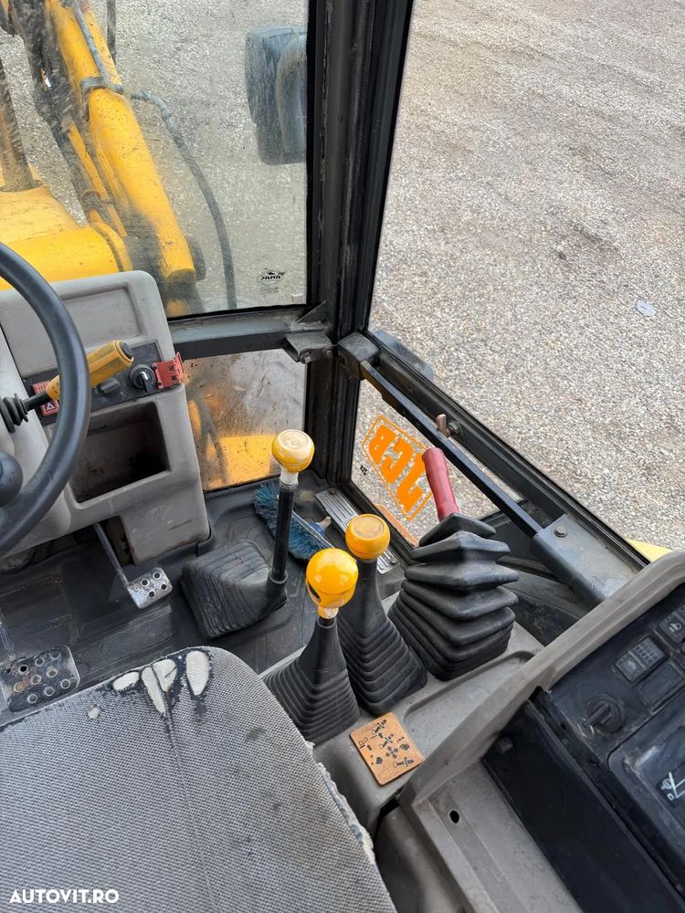 JCB 3CX Buldoexcavator 4x4 - 8