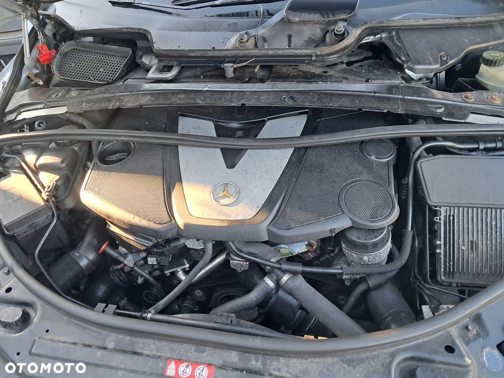 Mercedes-Benz R Klasa W251 Części karoseria silnik wnętrze felgi - 5