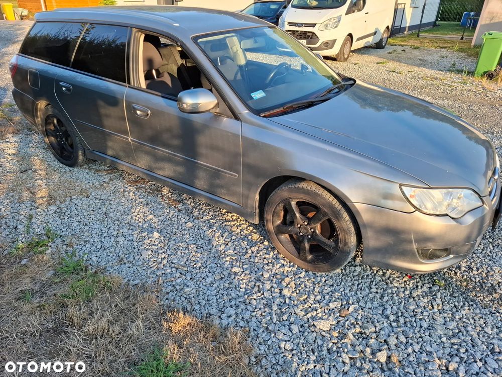 Subaru Legacy - 2