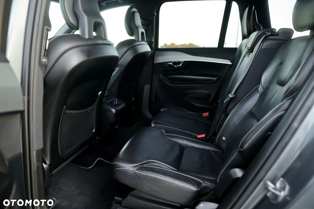 Volvo XC 90 D5 AWD R-Design 7os - 25