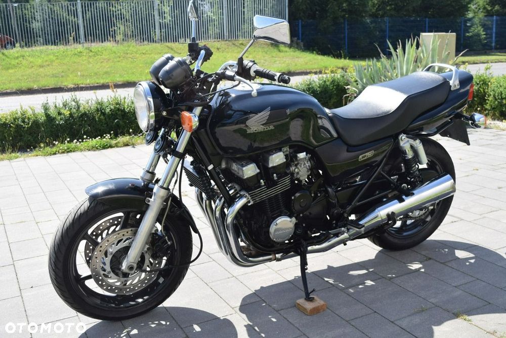 Honda CB - 4