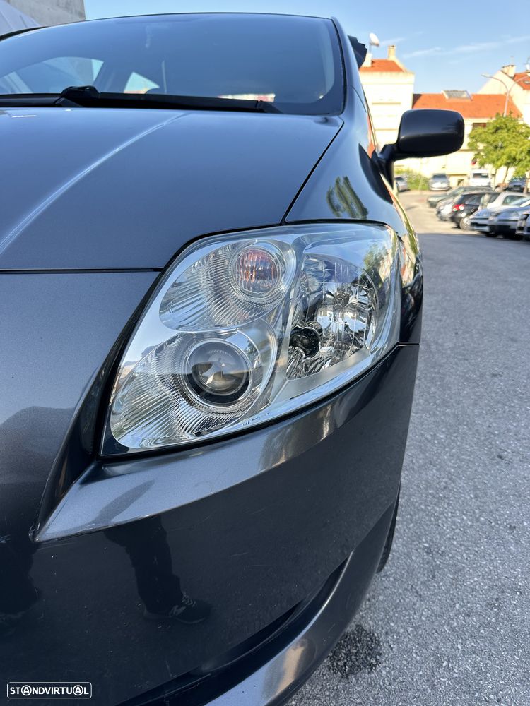 Toyota Auris 1.4 VVT-i Luna - 4