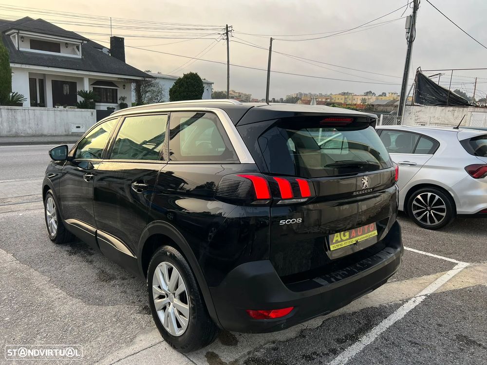 Peugeot 5008 - 2
