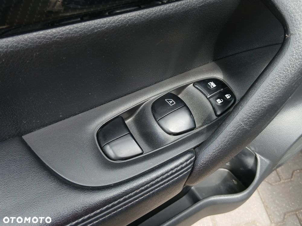 Nissan X-Trail - 9