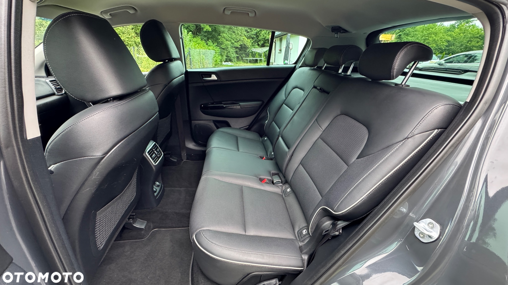 Kia Sportage 1.6 GDI Black Edition 2WD - 28