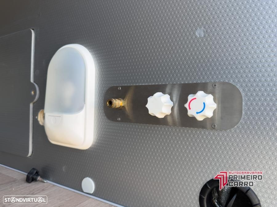 Rapido Serie 8F 880F cama central e basculante - 40