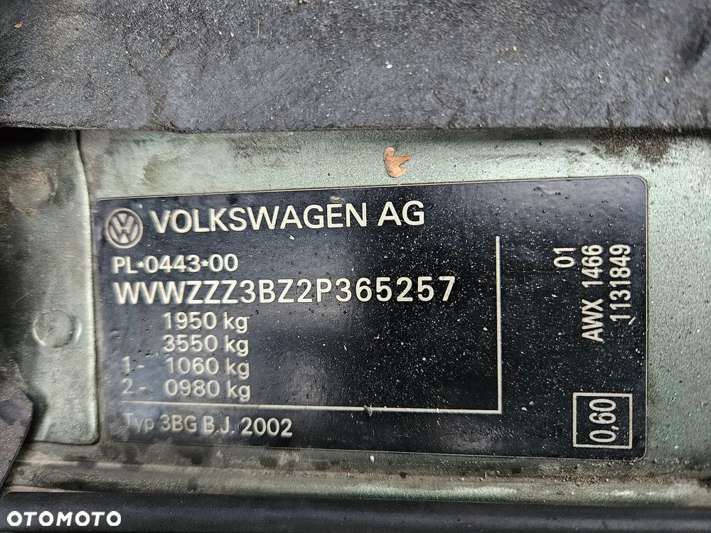 Volkswagen Passat 1.9 TDI Comfortline - 11