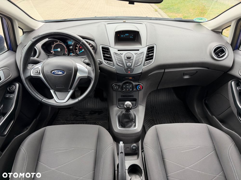 Ford Fiesta 1.25 Champions Edition - 23