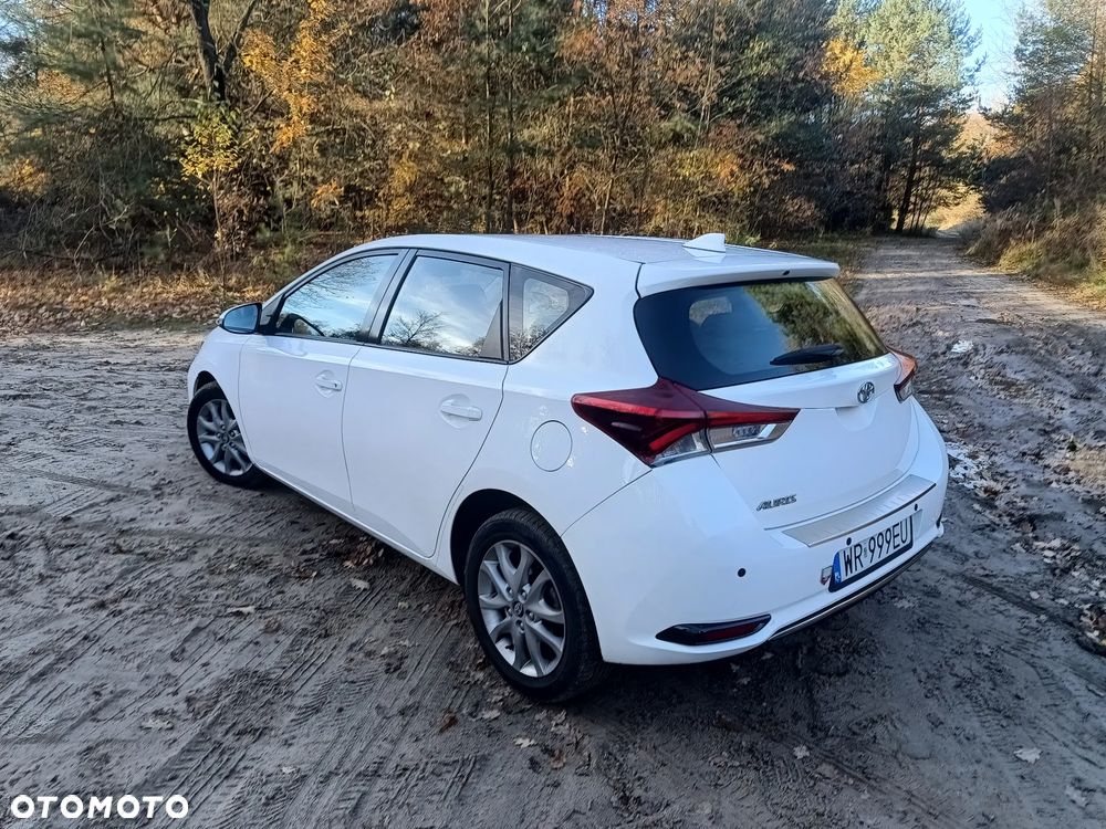Toyota Auris 1.33 Dual-VVT-i - 6