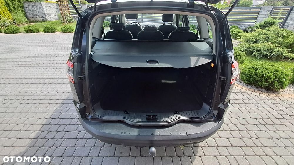 Ford S-Max - 10