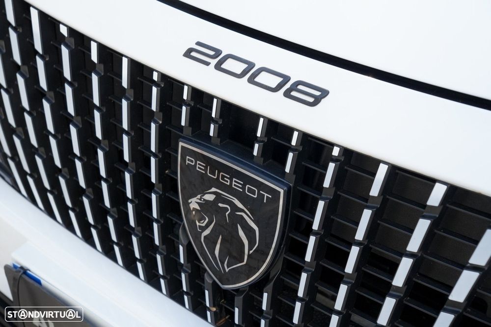 Peugeot 2008 1.2 PureTech Allure Pack EAT8 - 31