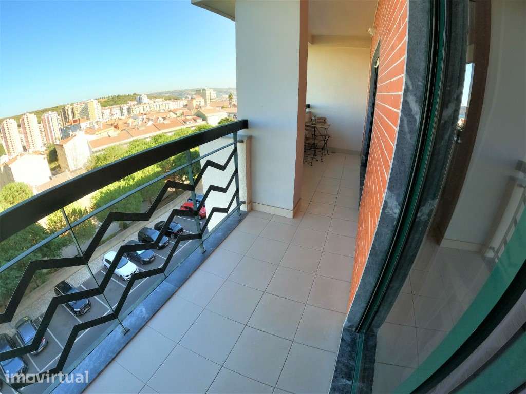 Oeiras T2 com varanda Algés - Grande imagem: 5/43