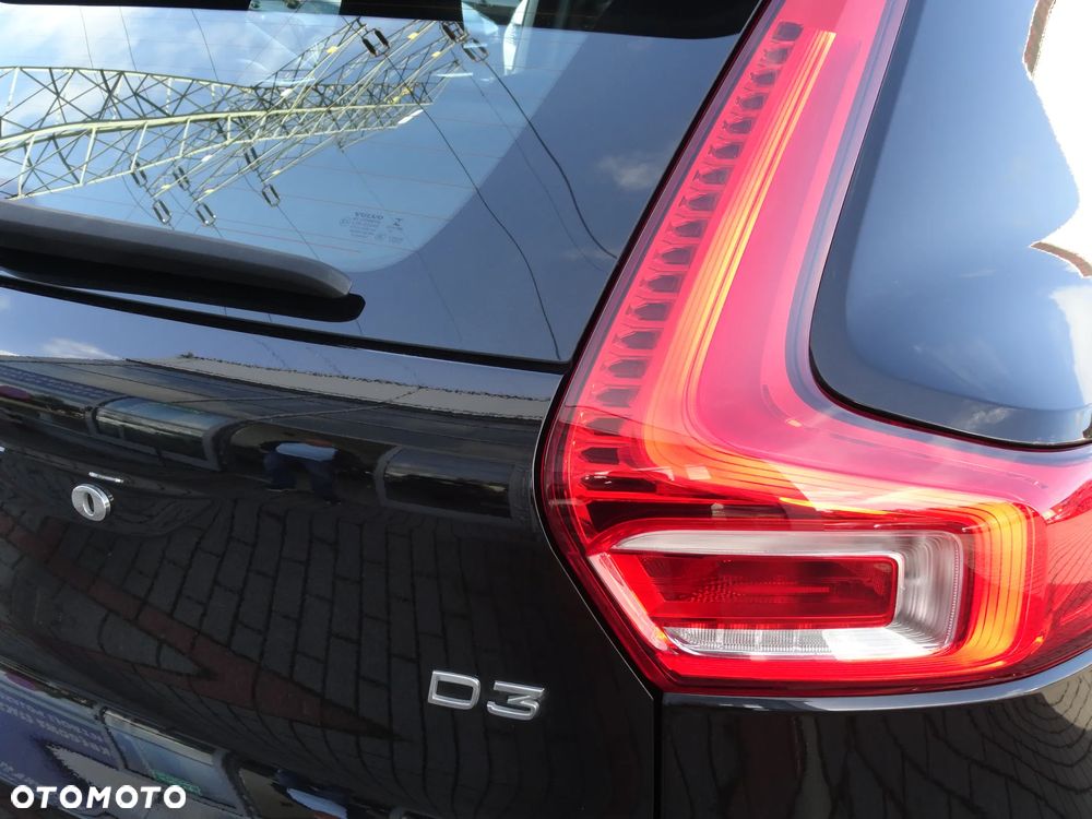 Volvo XC 40 D3 Momentum Pro - 36