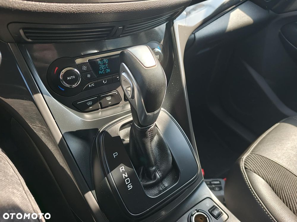 Ford Kuga 1.5 EcoBoost 4x4 Titanium - 17